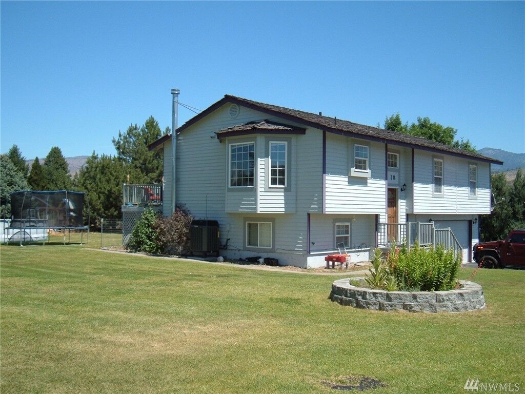 Property Photo:  18 River Overlook St  WA 98841 