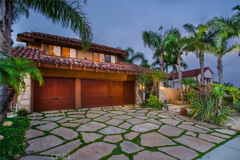 Property Photo:  31686 Isle Royal Drive  CA 92677 