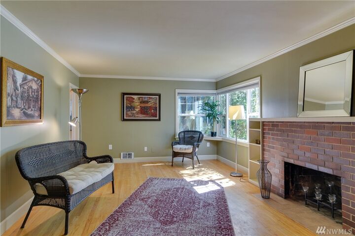 Property Photo:  13032 35th Ave NE  WA 98125 