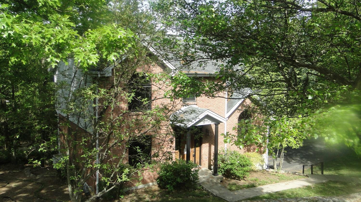 Property Photo: 8 Hanover Place KY 41075