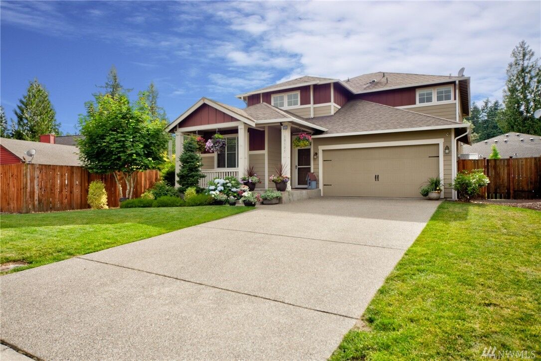 Property Photo:  10105 183rd Av Pl E  WA 98391 