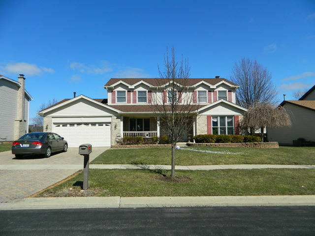 Property Photo: 633 Stuart Drive IL 60188