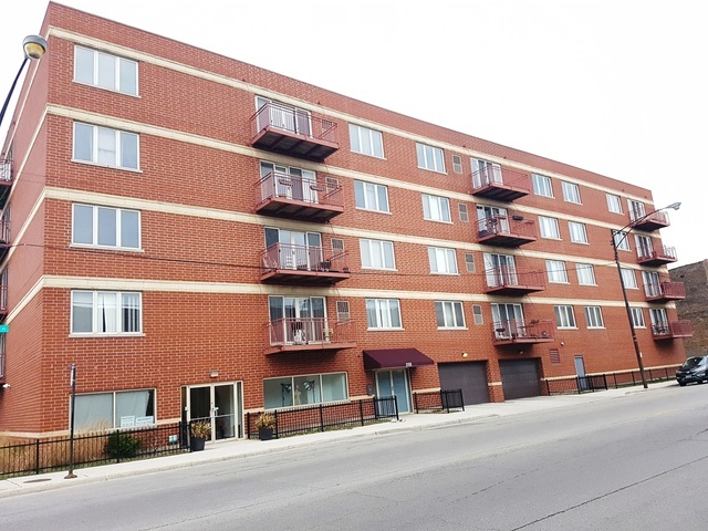 Property Photo:  2158 W Grand Avenue 406  IL 60612 