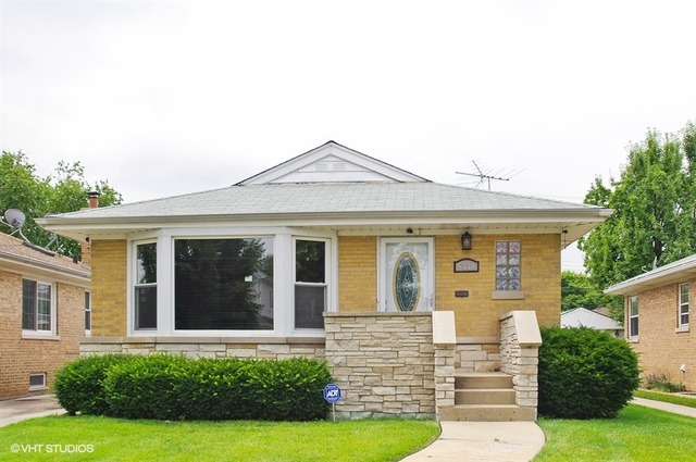 Property Photo:  6330 N Kildare Avenue  IL 60646 