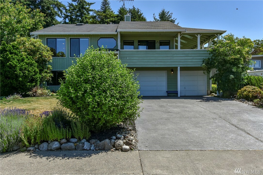 Property Photo:  22730 18th Ave S  WA 98198 