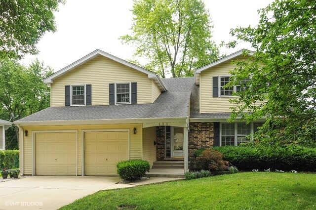 Property Photo: 121 Tanager Court IL 60565