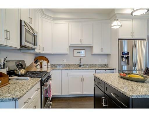 Property Photo: 4 Taylor Ln 4 MA 02043