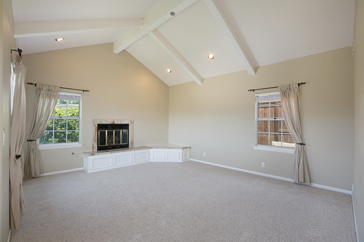 Property Photo: 470 Beaumont Drive CA 92084