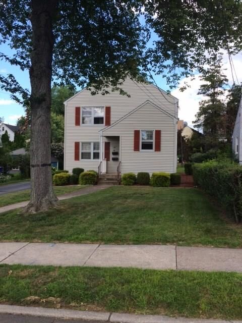 Property Photo:  38 Fennbrook Road  CT 06119 