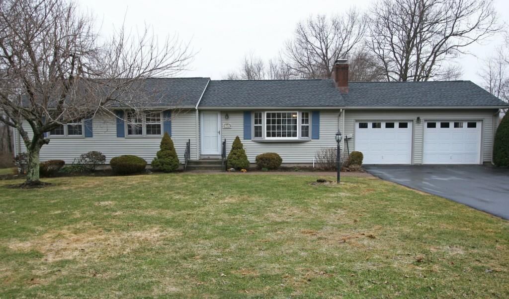 Property Photo:  96 Brierwood Drive  CT 06795 