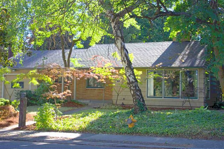 4327 S Perry St  Spokane WA 99203 photo