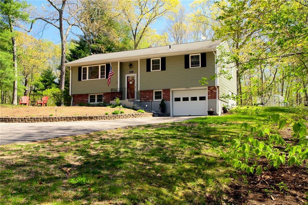 Property Photo:  427 Kitemaug Road  CT 06382 