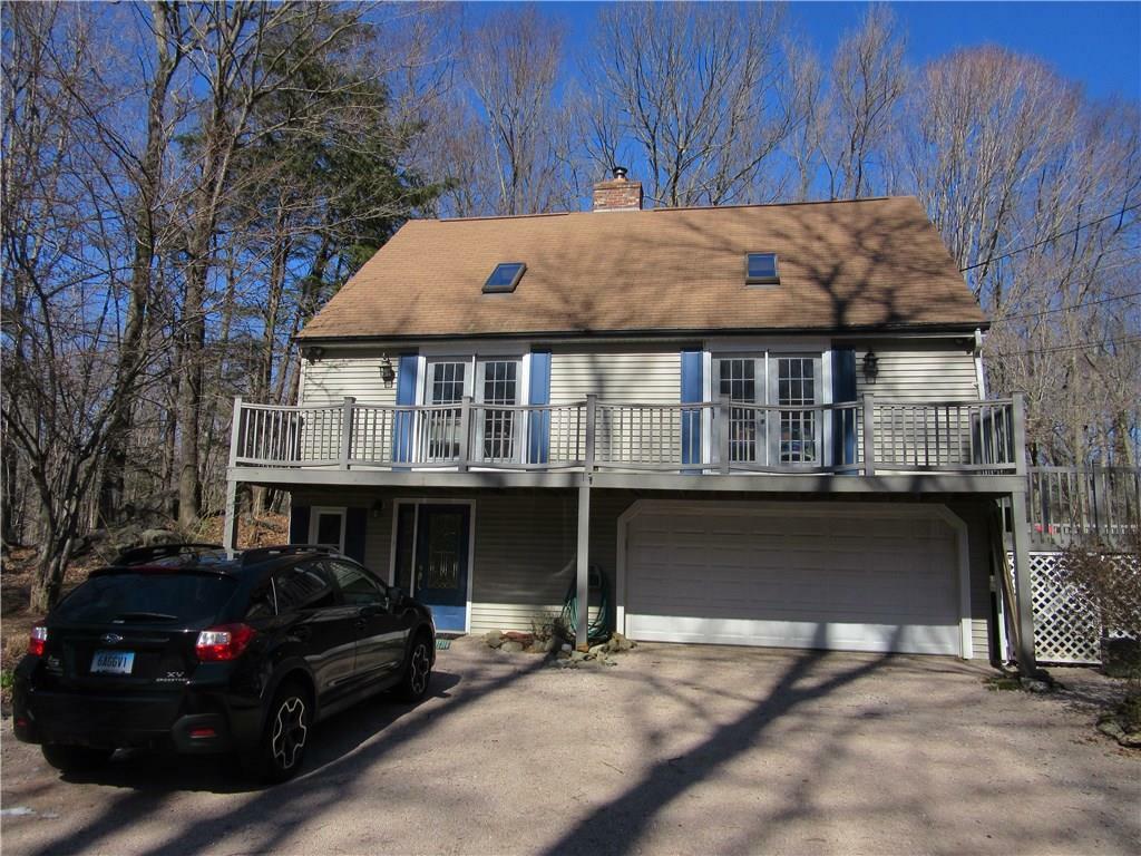 Property Photo: 213 Jamestown Drive CT 06437