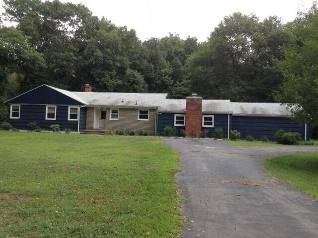 Property Photo:  19 Laurel Road  CT 06525 