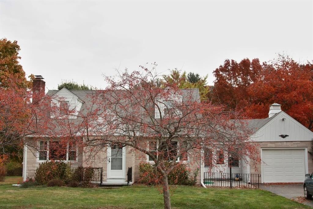Property Photo:  1757 Litchfield Turnpike  CT 06525 