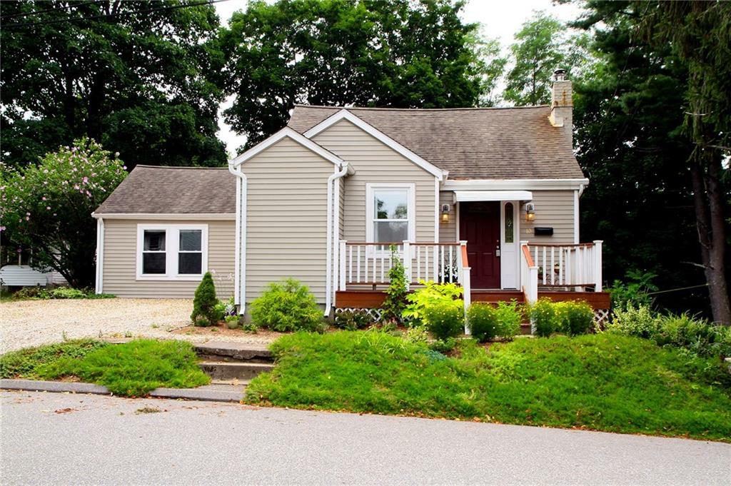 Property Photo:  10 Glezen Street  CT 06360 