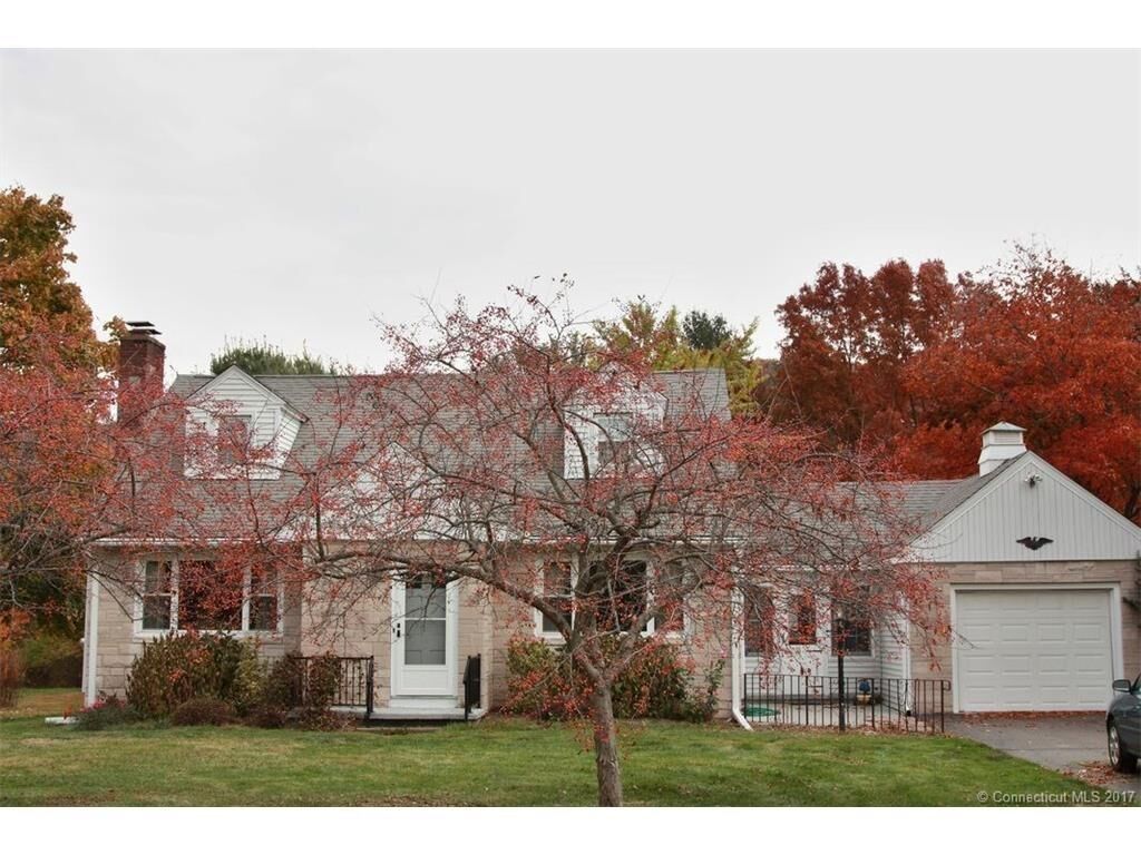 Property Photo:  1757 Litchfield Turnpike  CT 06525 