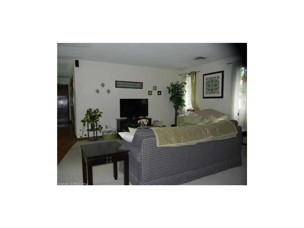Property Photo:  32 Cherry Street B  CT 06460 