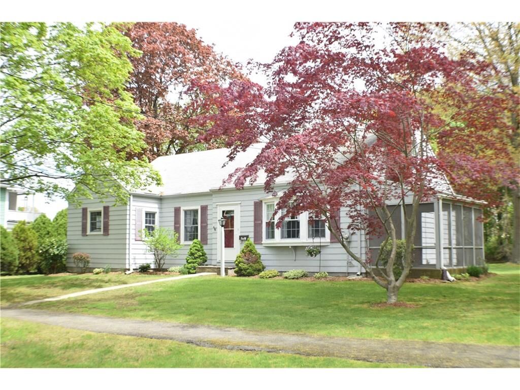 Property Photo:  147 North Street  CT 06460 