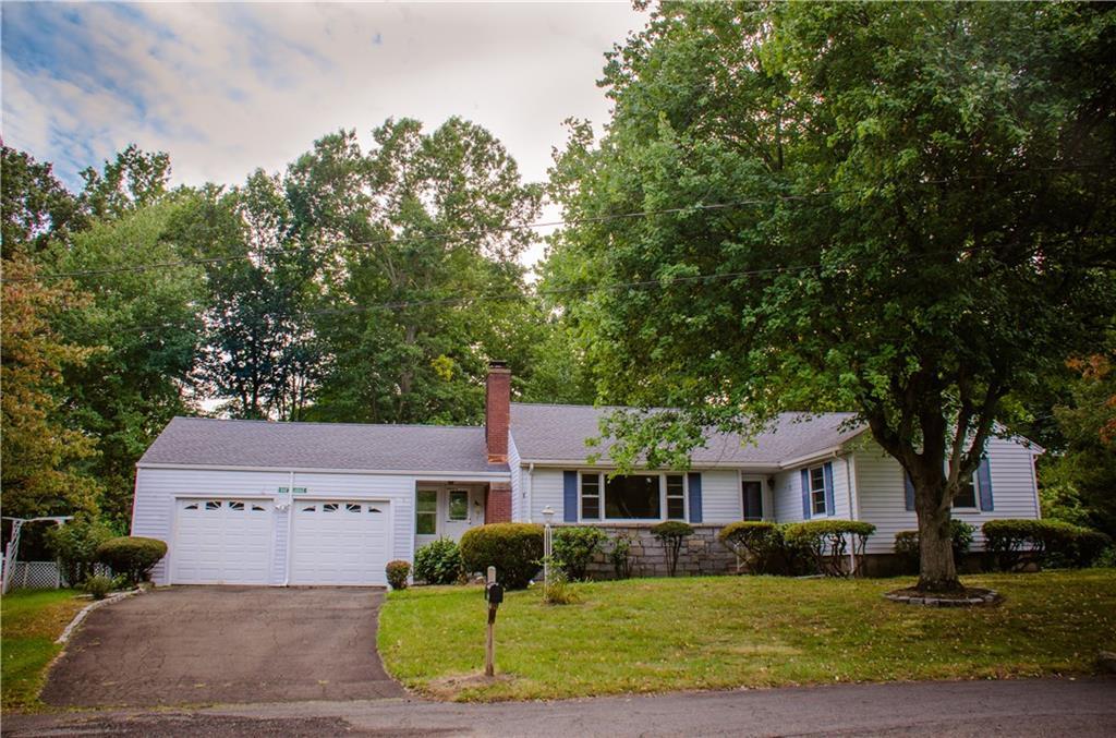 Property Photo: 51 Robinwood Road CT 06517