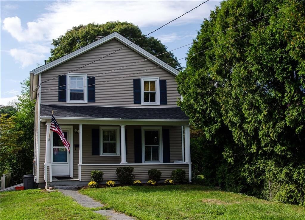 Property Photo: 5.5 Park Place CT 06355