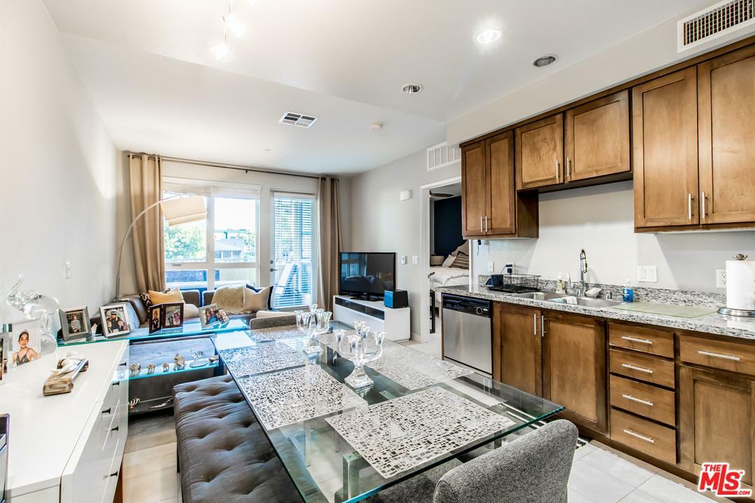 Property Photo: 21301 Erwin St 247 CA 91367