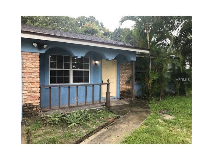 Property Photo:  3915 Lancaster Drive  FL 34241 