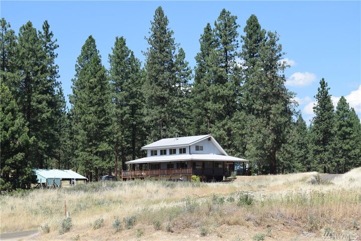 Property Photo:  37 Larkspur Dr  WA 98862 