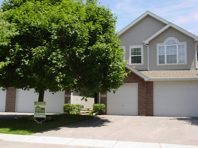 Property Photo: 3003 Anton Drive 3003 IL 60504
