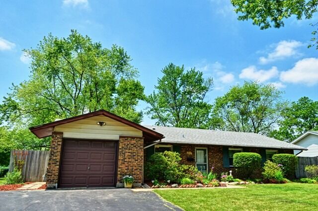 Property Photo:  6812 Wainwright Drive  IL 60517 