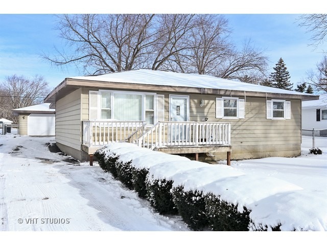 Property Photo: 4408 Parkway Avenue IL 60050