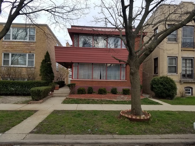 Property Photo: 5651 N St Louis Avenue 2 IL 60659