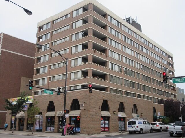 Property Photo: 2800 N Orchard Street 807 IL 60657