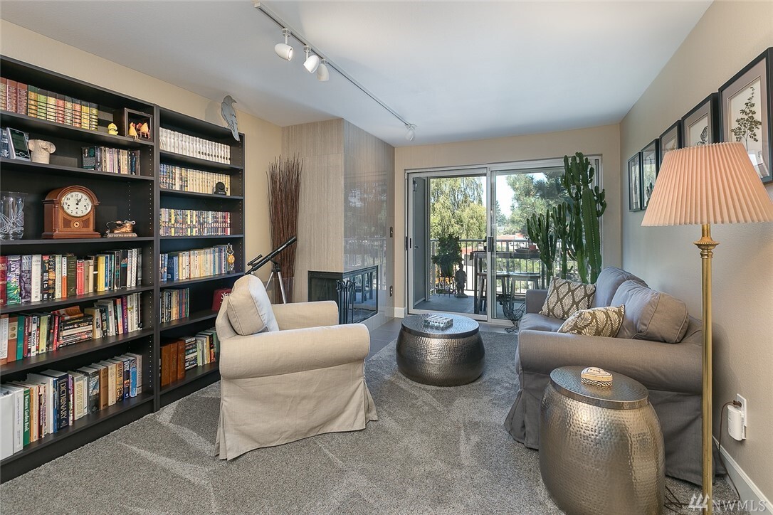 Property Photo: 300 N 130th Street 7305 WA 98133