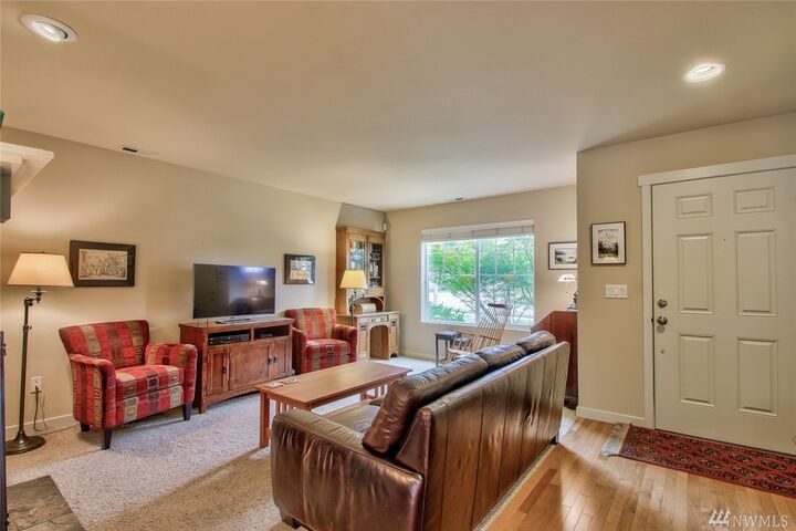 Property Photo: 4743 Mount Baker Lp WA 98273