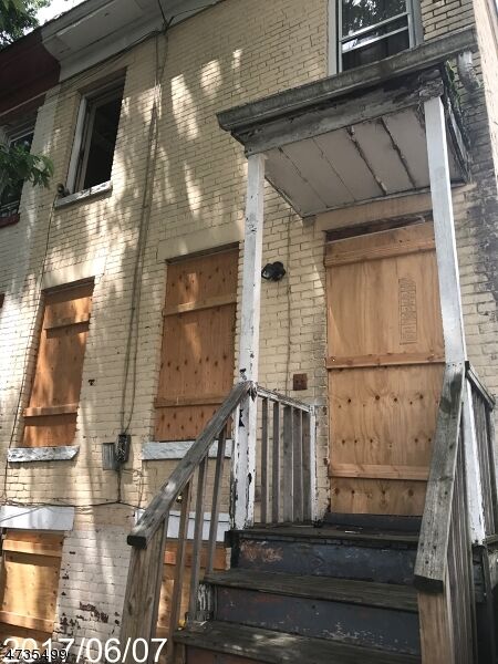 Property Photo:  197 Summer St  NJ 07501 