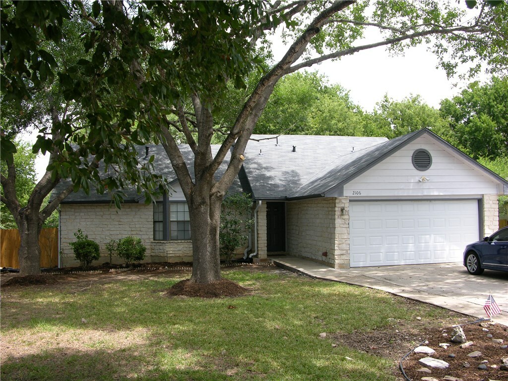 Property Photo:  2106 Yaupon Hollow  TX 78664 