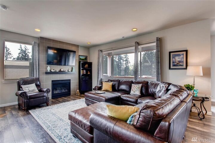 Property Photo:  21713 103rd Place SE  WA 98031 