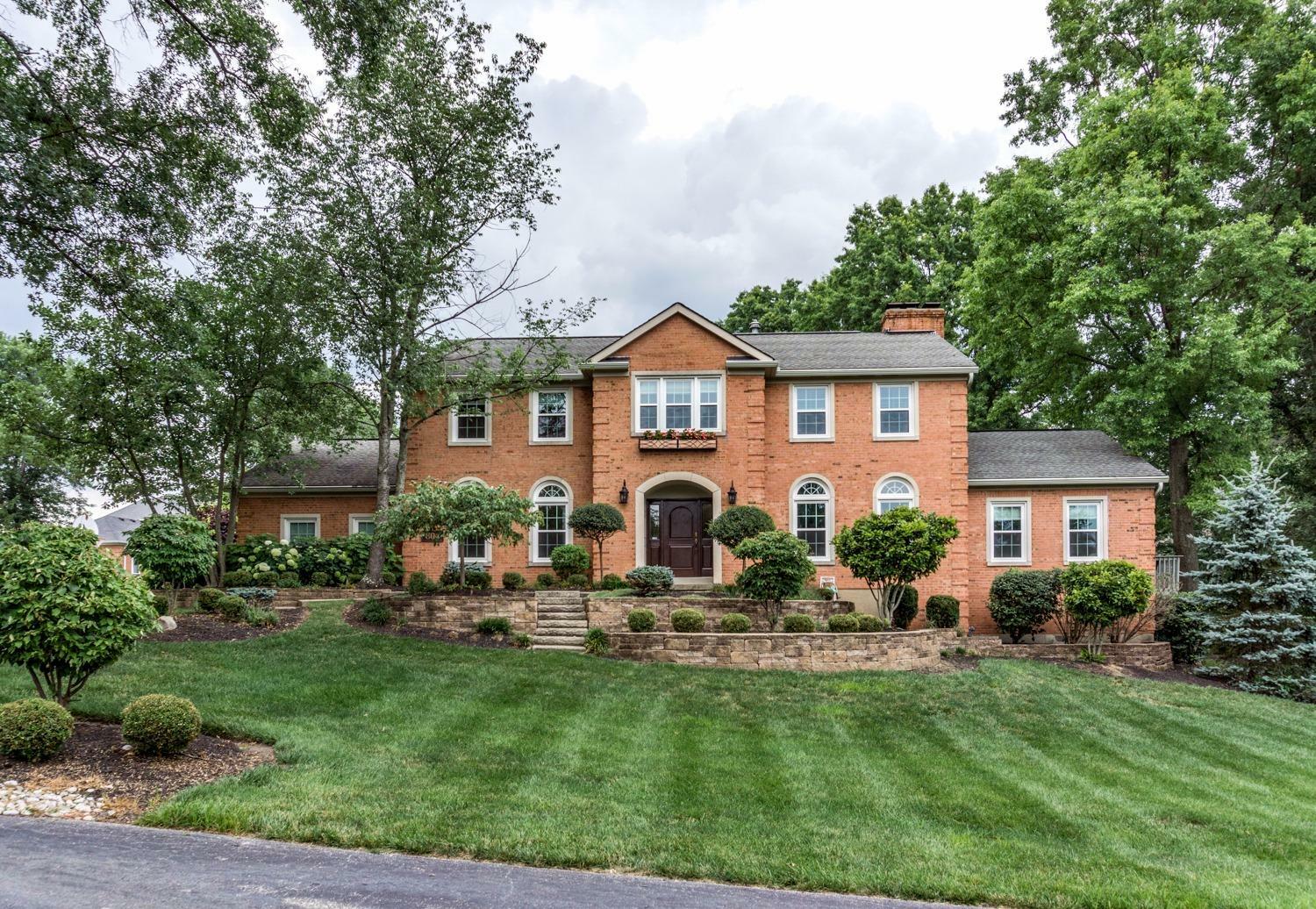 Property Photo: 804 Huntersknoll Lane OH 45230