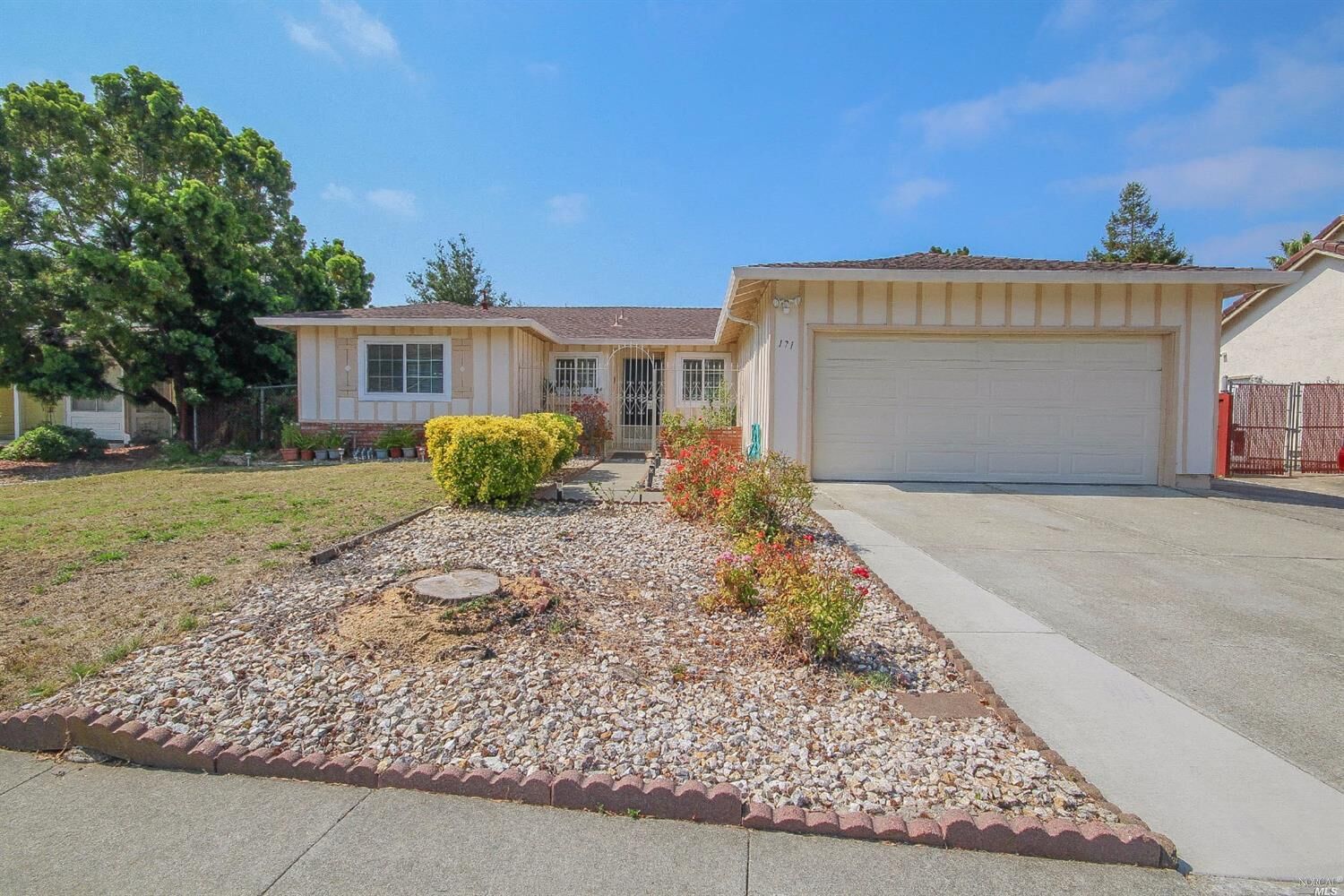 Property Photo:  171 Fleet Street  CA 94591 