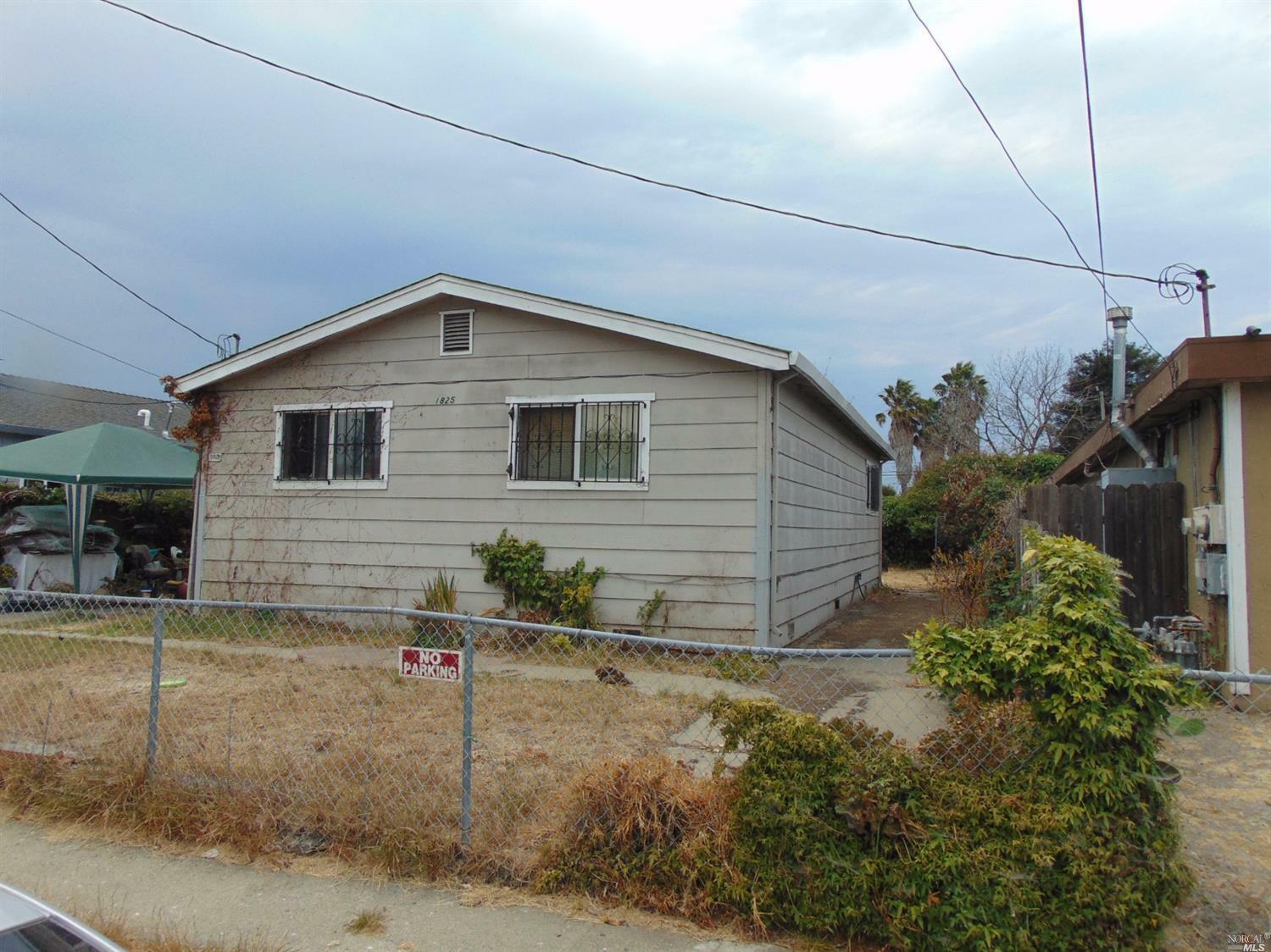 Property Photo: 1825 6th Street CA 94801