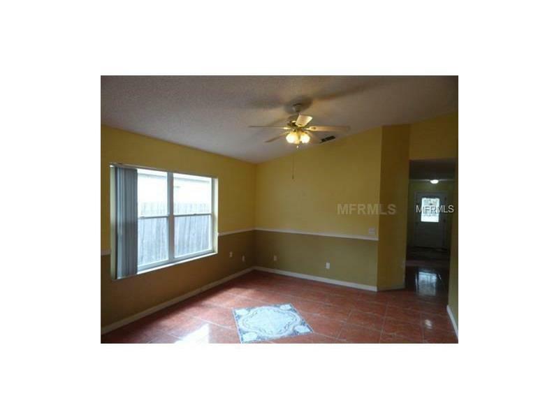 Property Photo:  