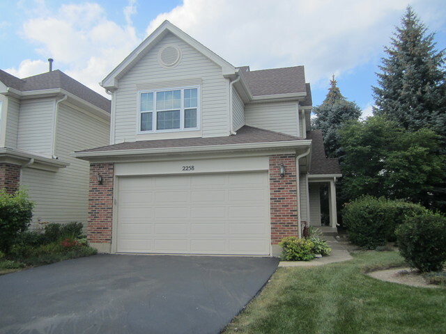 Property Photo: 2258 Seaver Lane IL 60195