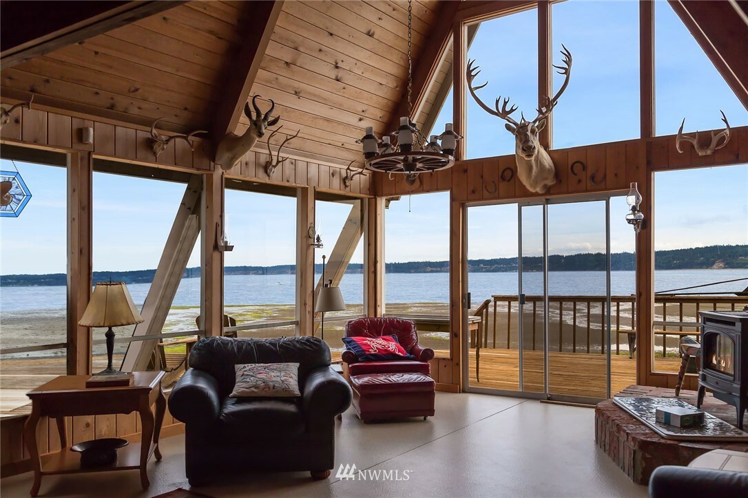 Property Photo:  40 Saratoga Creek Lane  WA 98260 