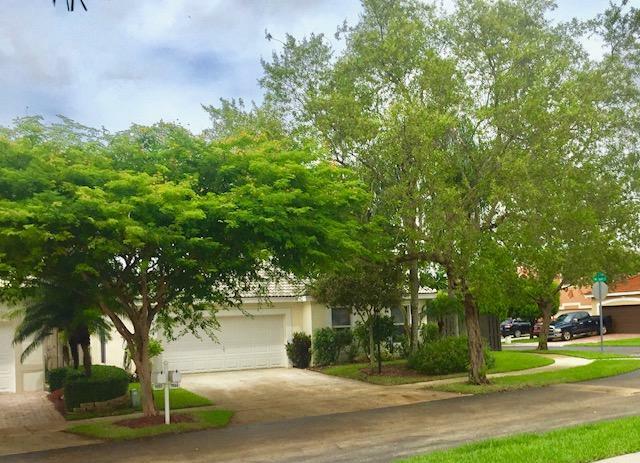 Property Photo: 7644 SW 164th Court FL 33193