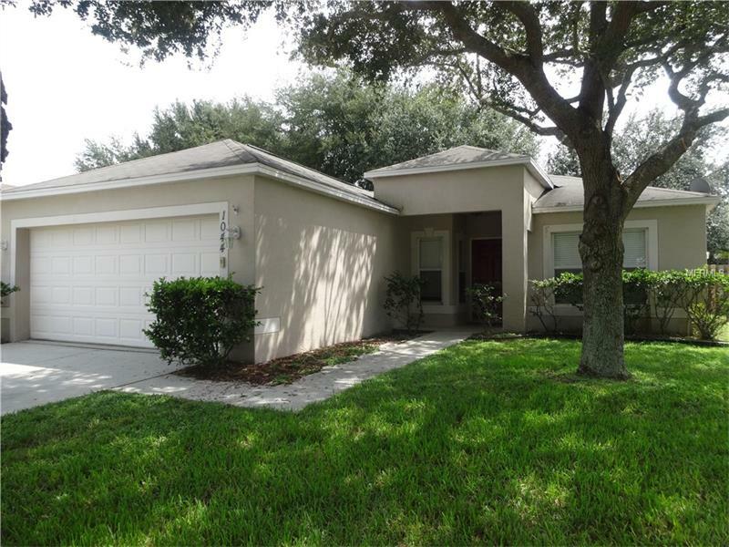 Property Photo:  1044 Remington Avenue  FL 32726 