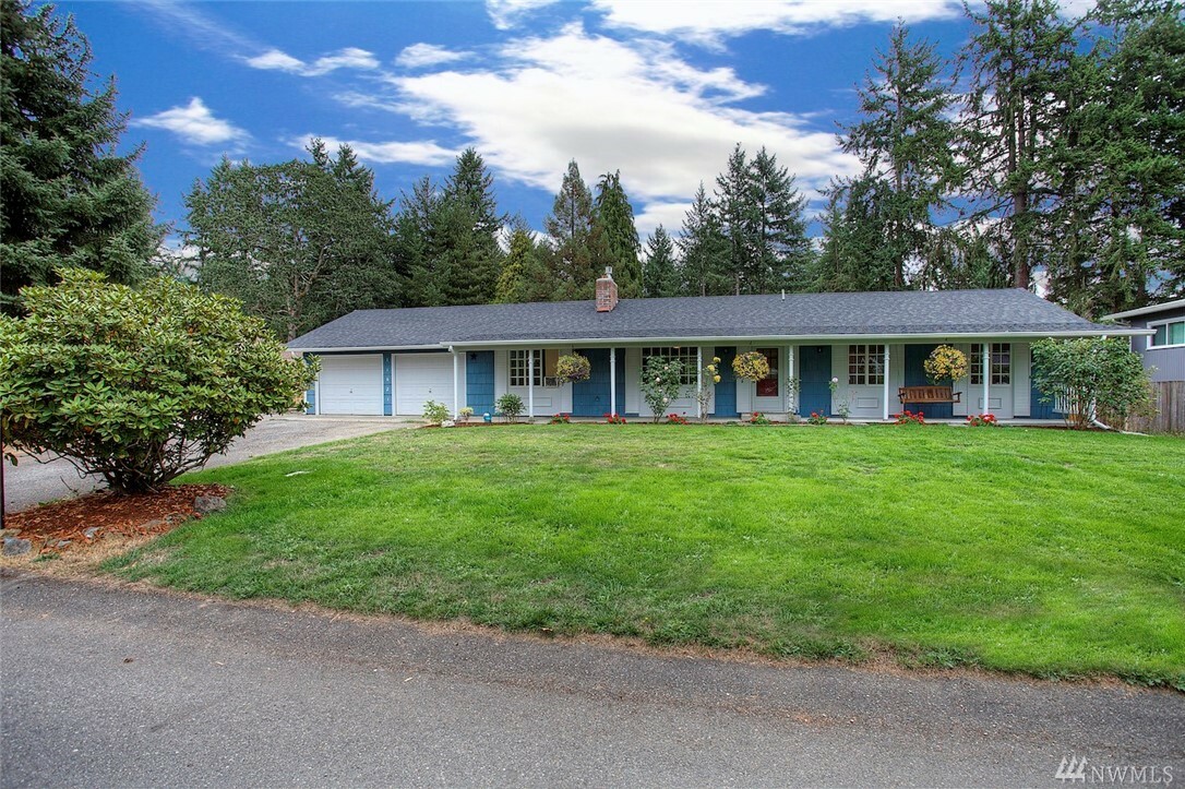 Property Photo:  11621 Mountbrook Lane SW  WA 98499 