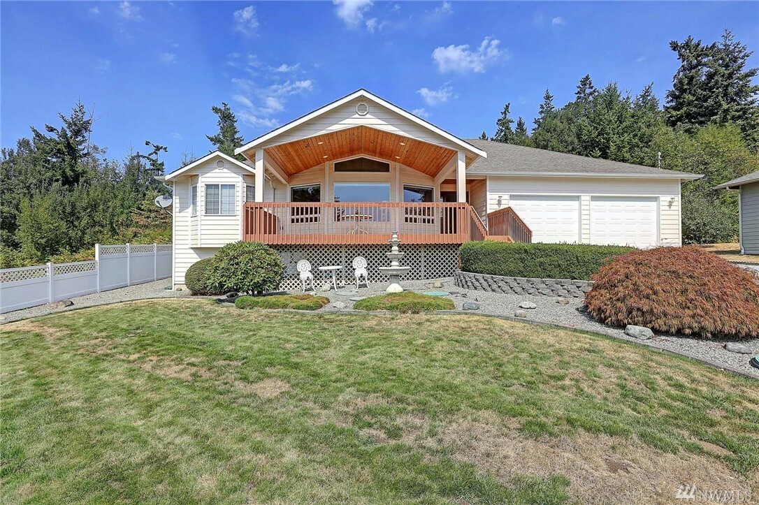 367 Selkirk Dr  Camano Island WA 98282 photo