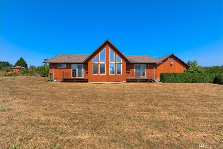 Property Photo:  909 Patmore Rd  WA 98239 