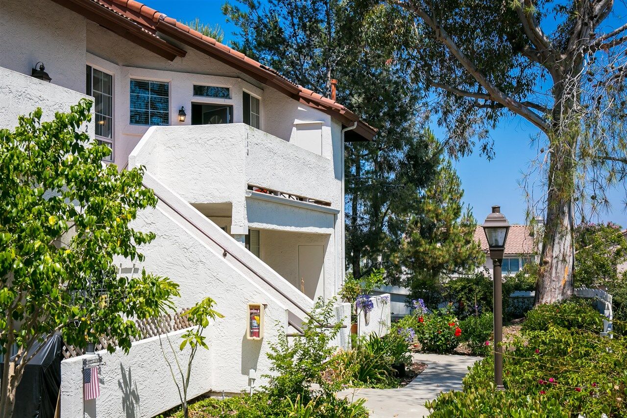 Property Photo: 11550 Caminito La Bar 110 CA 92126